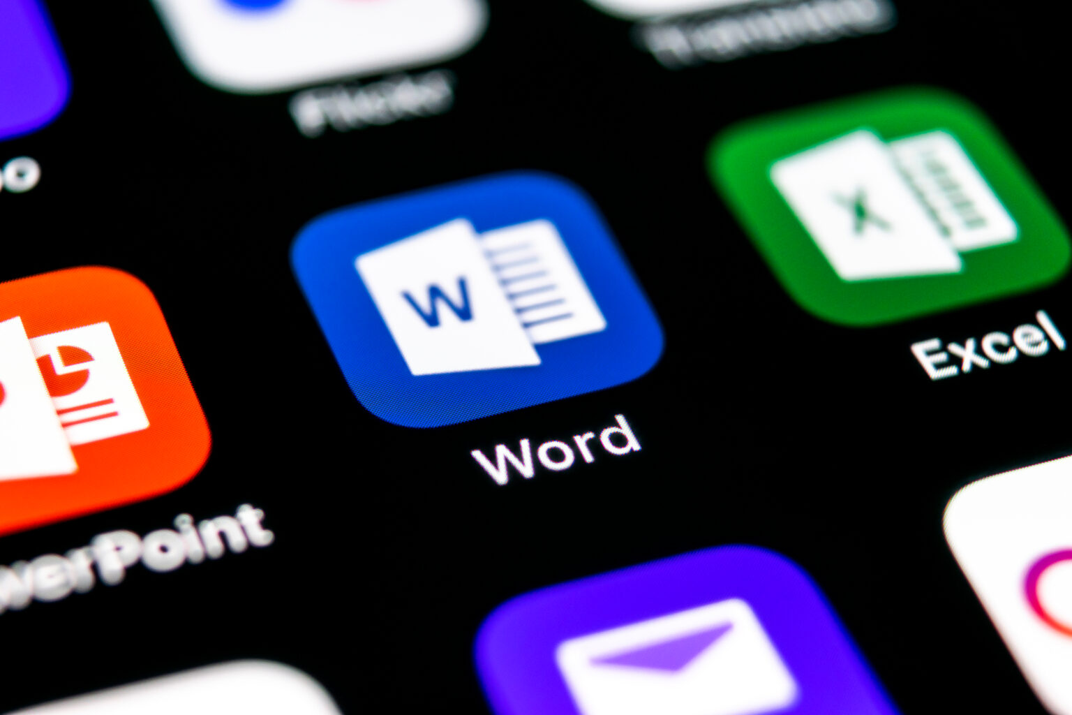 AI Tools Expand to Word, Excel, and Outlook in Office 365 - Parameter