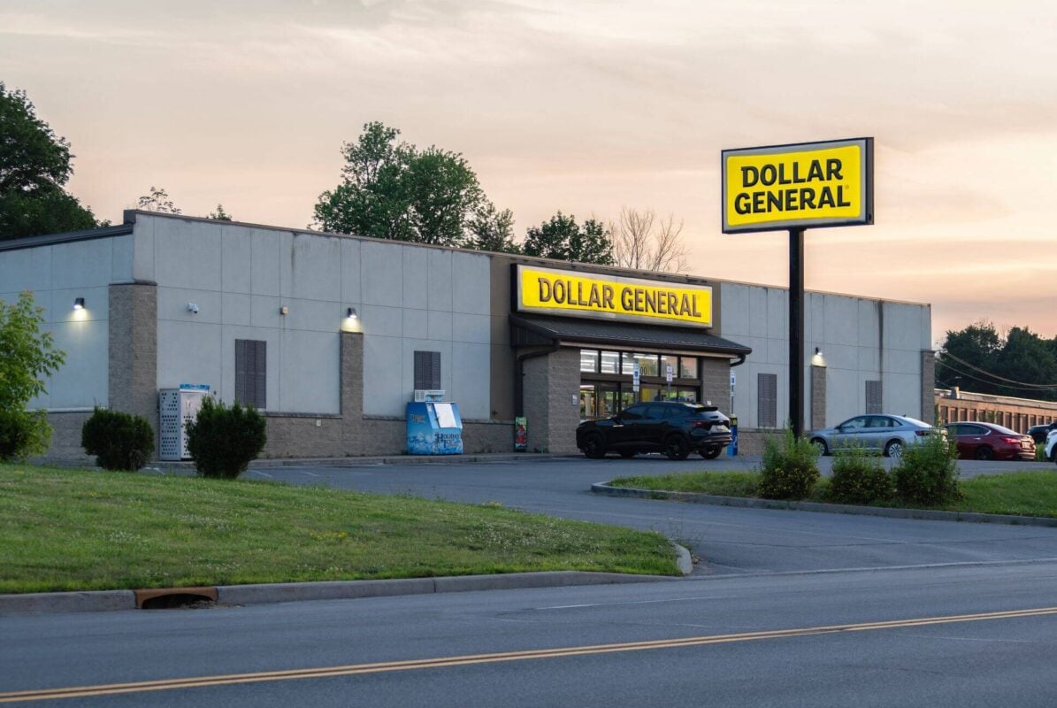 Dollar General (DG) Stock Falls 5.8% Following CEO Succession Announcement