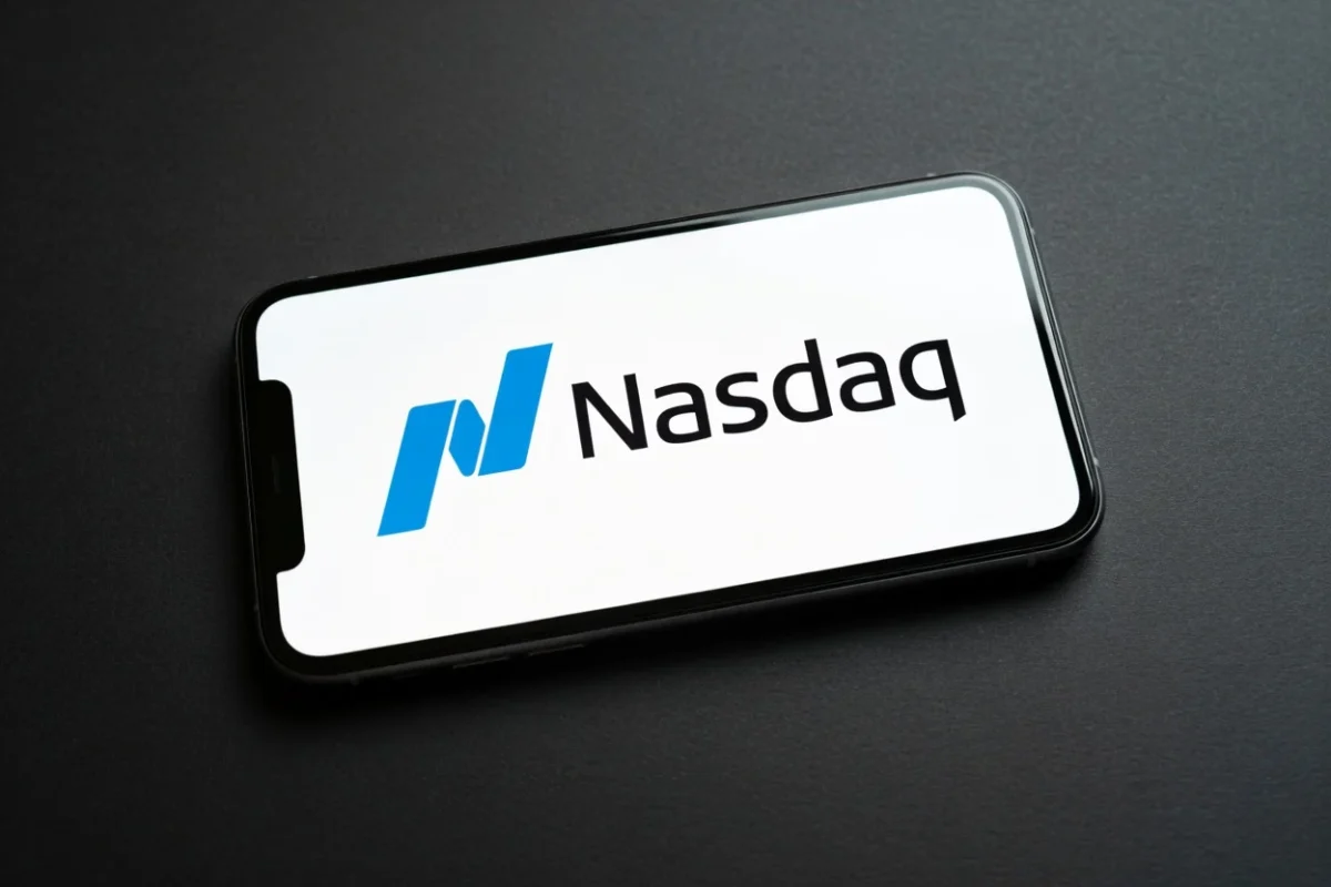 Tech Stocks Plummet as Nasdaq Enters Correction Amid Middle East Conflict