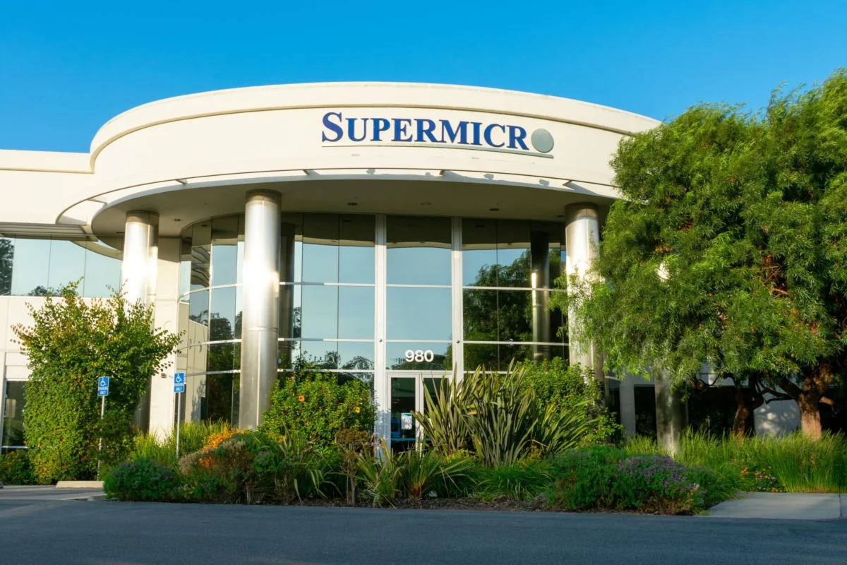 Super Micro Computer (SMCI) Stock Plunges 33% Following Co-Founder’s Federal Smuggling Charges