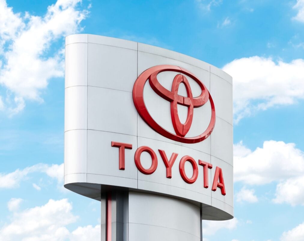TM Stock Gains After Elliott Accepts Revised Toyota Industries Tender Offer