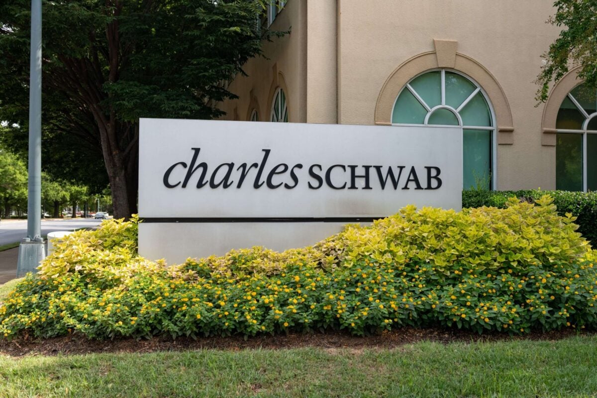 Charles Schwab (SCHW) Stock Climbs Following Blockbuster First Quarter Performance