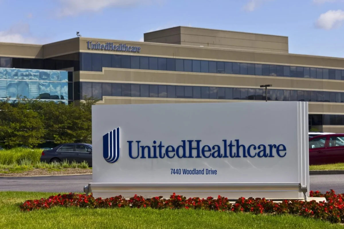 UnitedHealth (UNH) Stock Gains on Raymond James Upgrade Before Q1 Results
