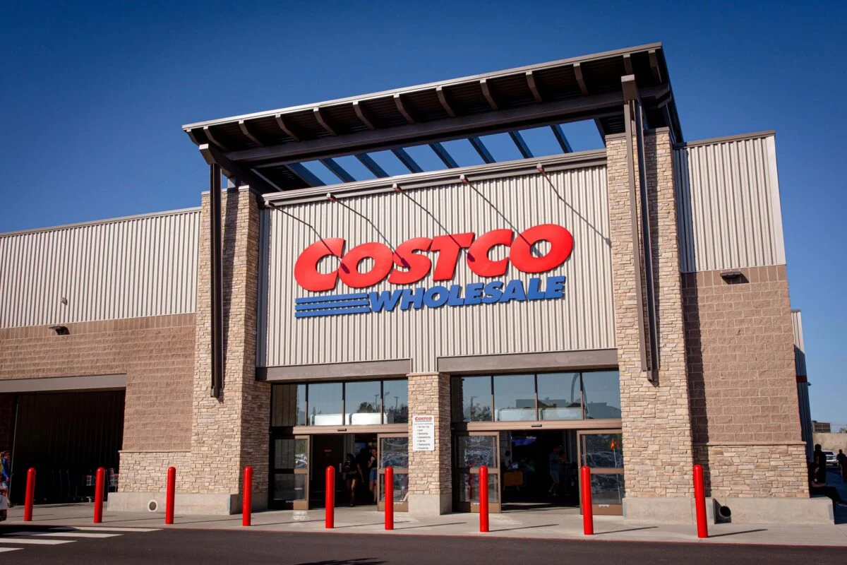 Costco (COST) Stock: Quarterly Revenue Surpasses Expectations Despite Profit Shortfall