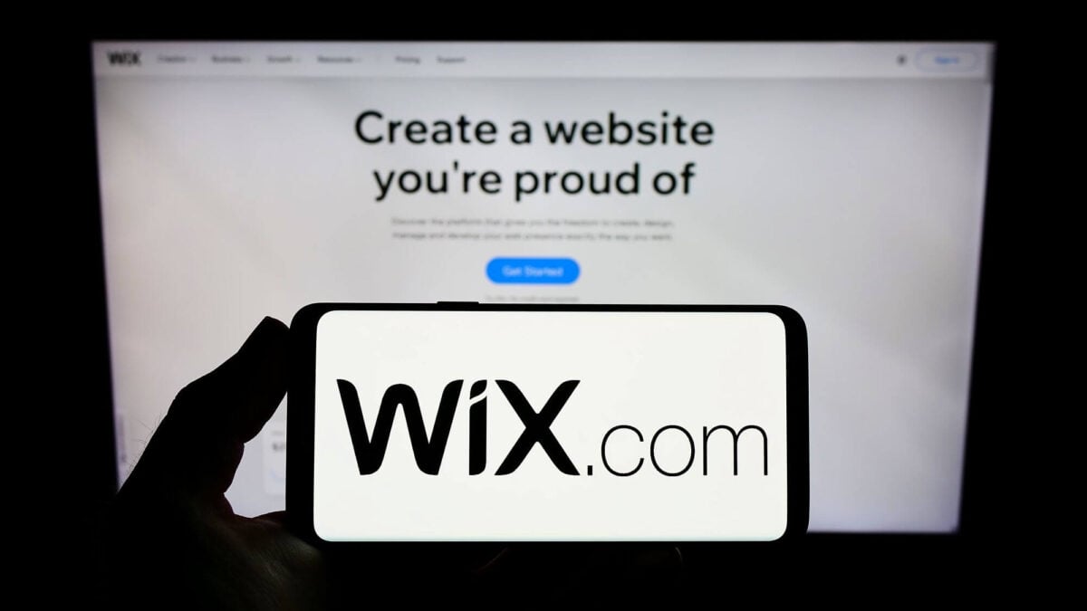 Wix (WIX) Stock Crashes 50% as Company Announces Massive 1,000-Employee Layoff
