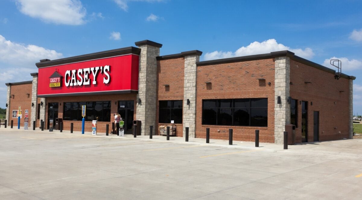 Casey’s General Stores (CASY) Stock Soars 15% Following Exceptional Fourth Quarter Results