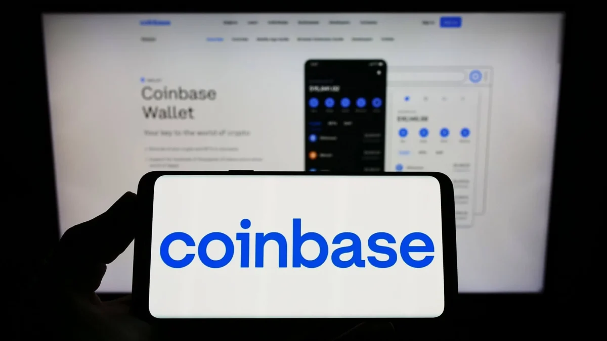 Coinbase (COIN) Slides 13% in One Month as Ark Invest Scoops Up $18.4M Stake