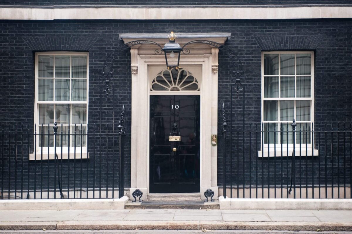 UK Prime Minister Keir Starmer Steps Down — Market Impact and What’s Next
