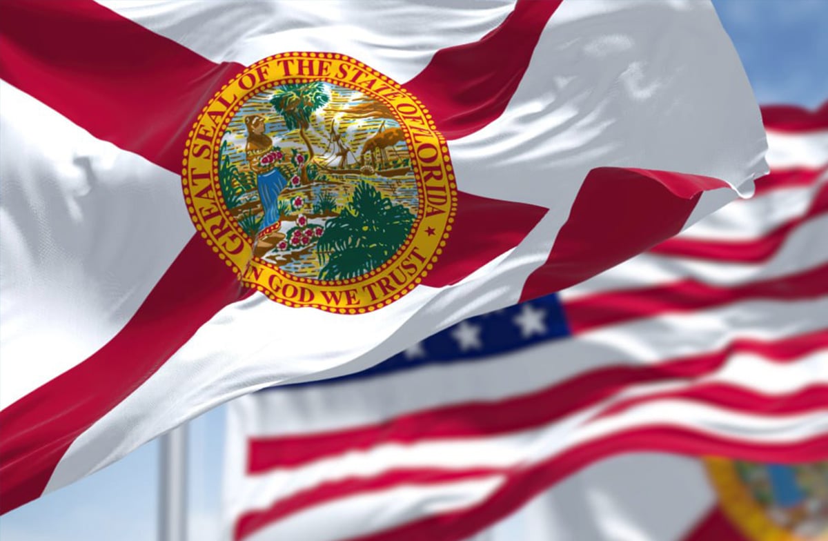 Florida Attorney General Targets Major Credit Card Companies Over Illegal Gambling Transactions