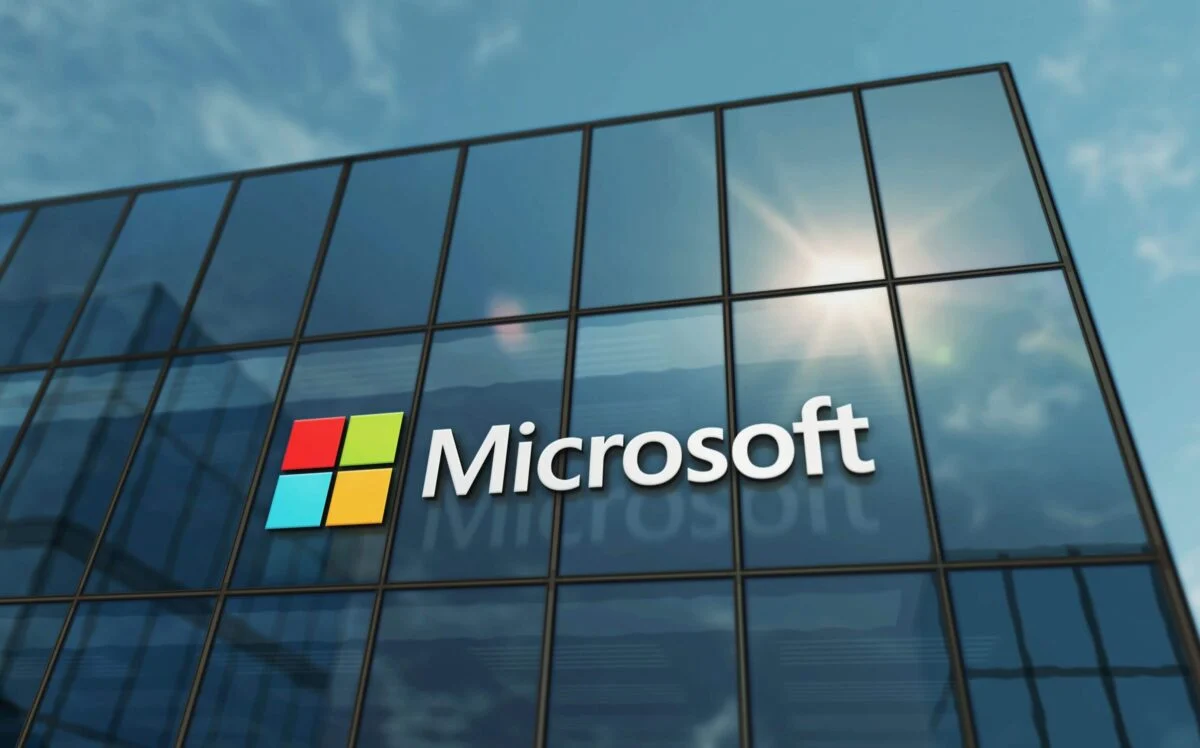 Microsoft (MSFT) Stock Down 22% in 2025: Analysts Project 50% Rally Ahead