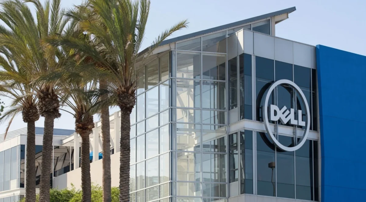 Dell (DELL) Stock Plunges 13% Amid AI Overcapacity Concerns and Downgrade