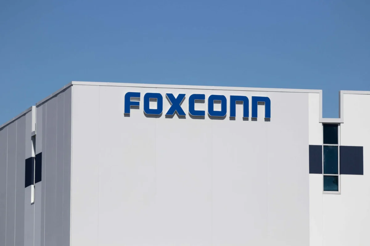 Foxconn (FXCOF) Revenue Jumps 40% on Explosive AI Server Demand