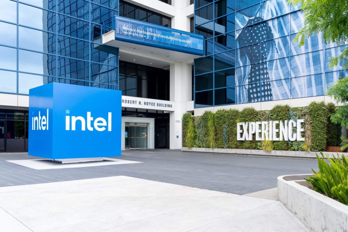 Intel (INTC) Stock Surges 5% on Manufacturing Breakthrough and Analyst Upgrades