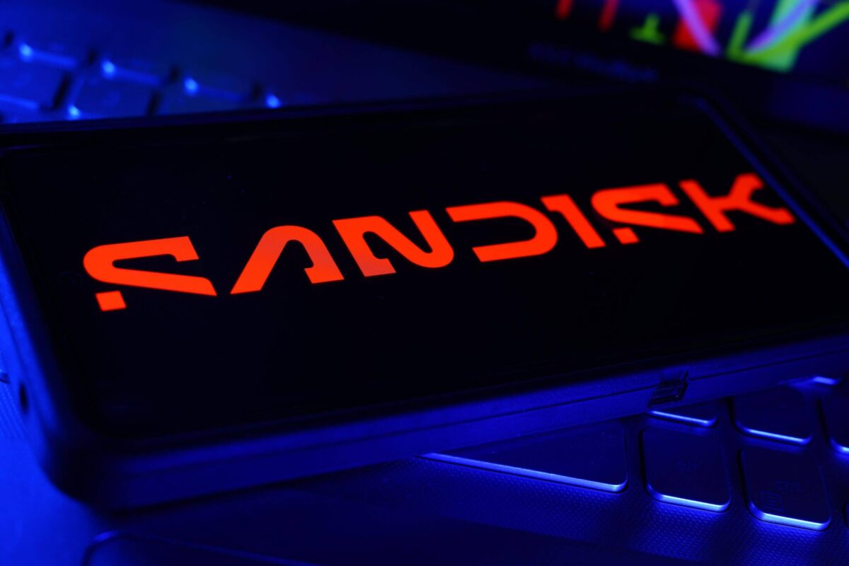 Sandisk (SNDK) Rebounds 6% Following Monday’s Sharp Decline — Here’s Why