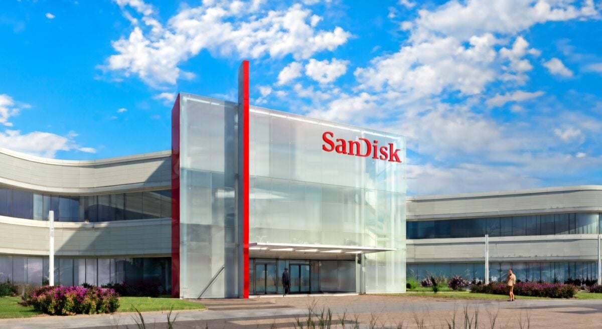 SanDisk (SNDK) Stock Plunges 31% After June Rally Despite Analyst Optimism