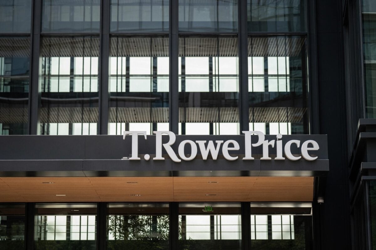 T. Rowe Price Debuts First Actively Managed Multi-Crypto ETF With $1.9T Backing