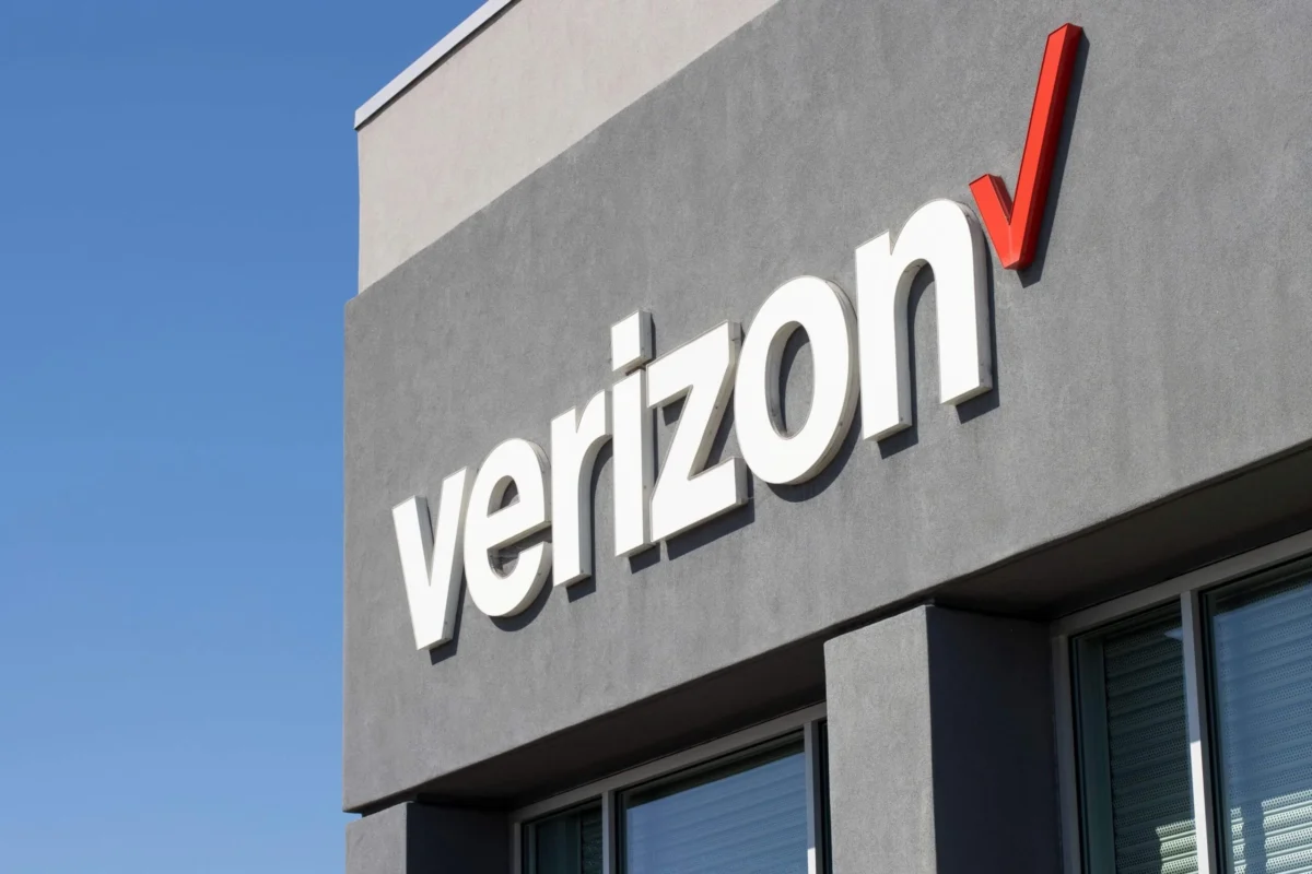 Verizon (VZ) Stock Surges 4% Following Strong Q2 Subscriber Numbers