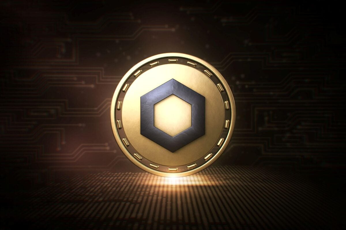 Chainlink (LINK) Surges Past $9 as Whale Accumulation and ETF Interest Drive Rally