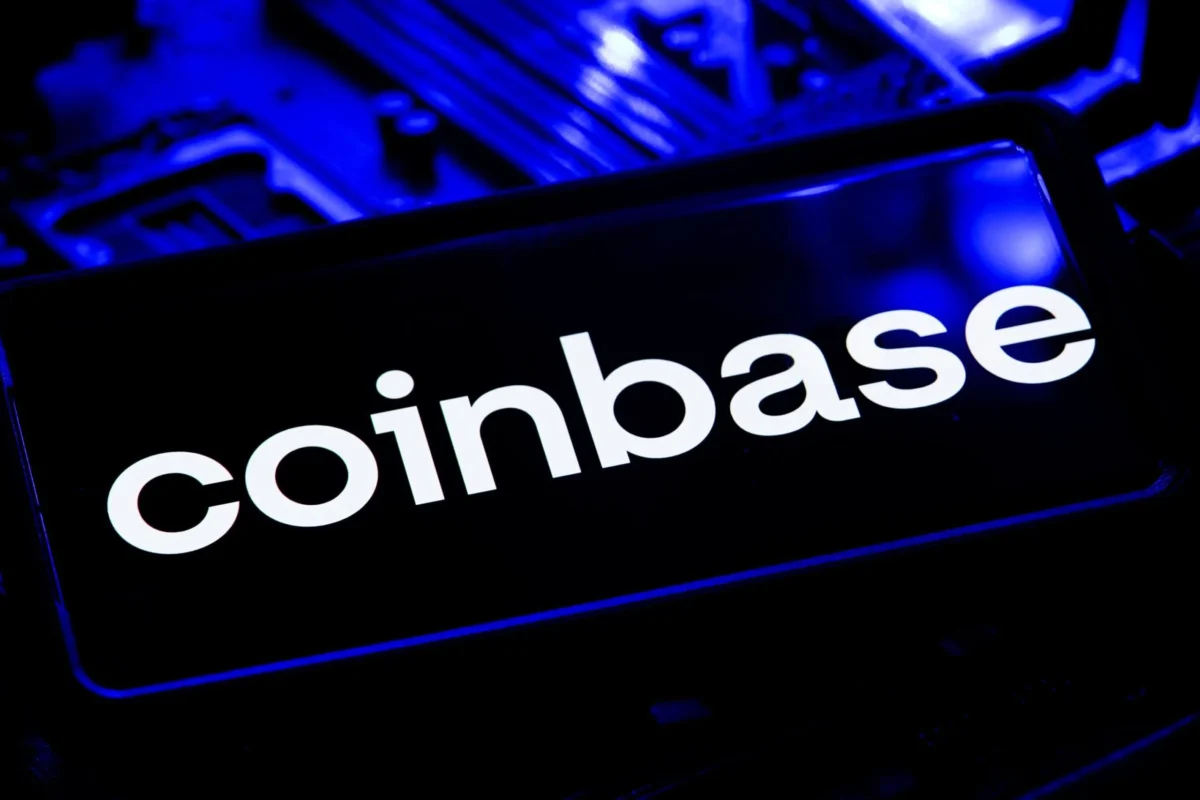 Coinbase (COIN) and Strategy Stocks Soar Following Trump’s White House Crypto Summit