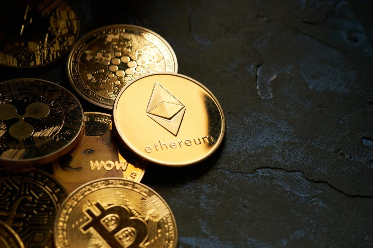 Bitcoin and Ethereum ETFs Attract $2.6B in Strongest Weekly Performance Since October