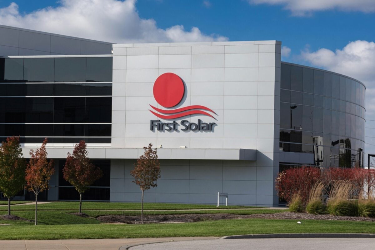 First Solar (FSLR) Stock Surges 8% on Trump’s Chinese Polysilicon Tariff Announcement