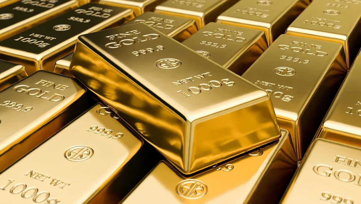 Gold Surges to Seven-Week Peak as Hormuz Deal Reshapes Rate Outlook