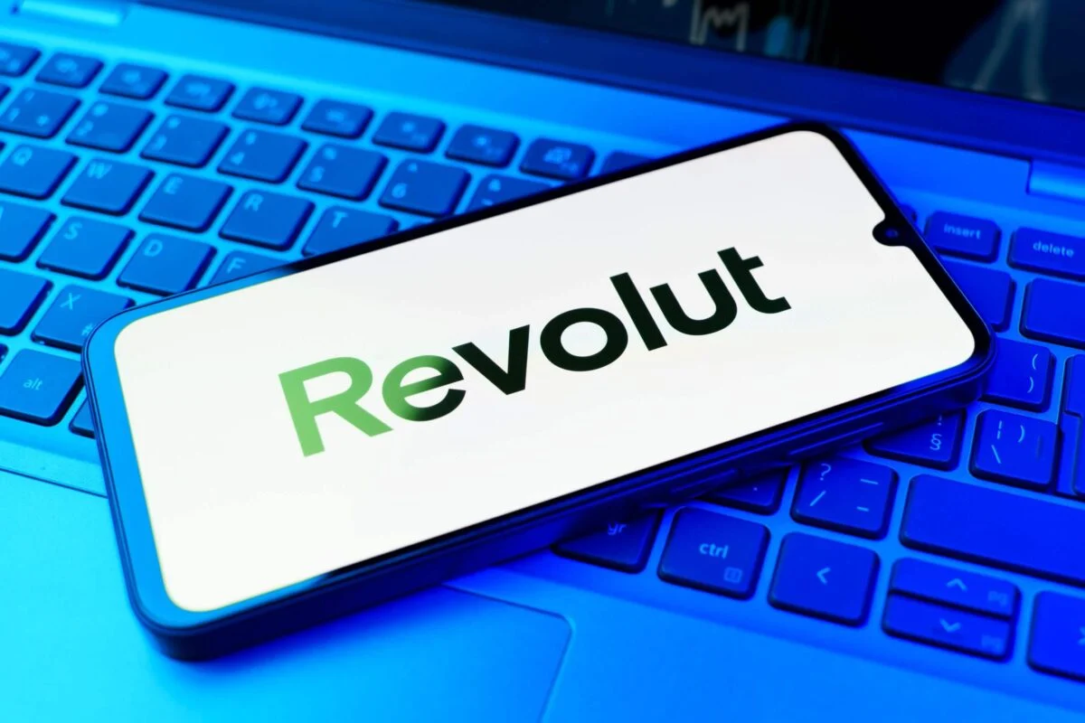 Revolut Debuts EURR: Euro-Pegged Stablecoin Rolls Out in Three EU Nations