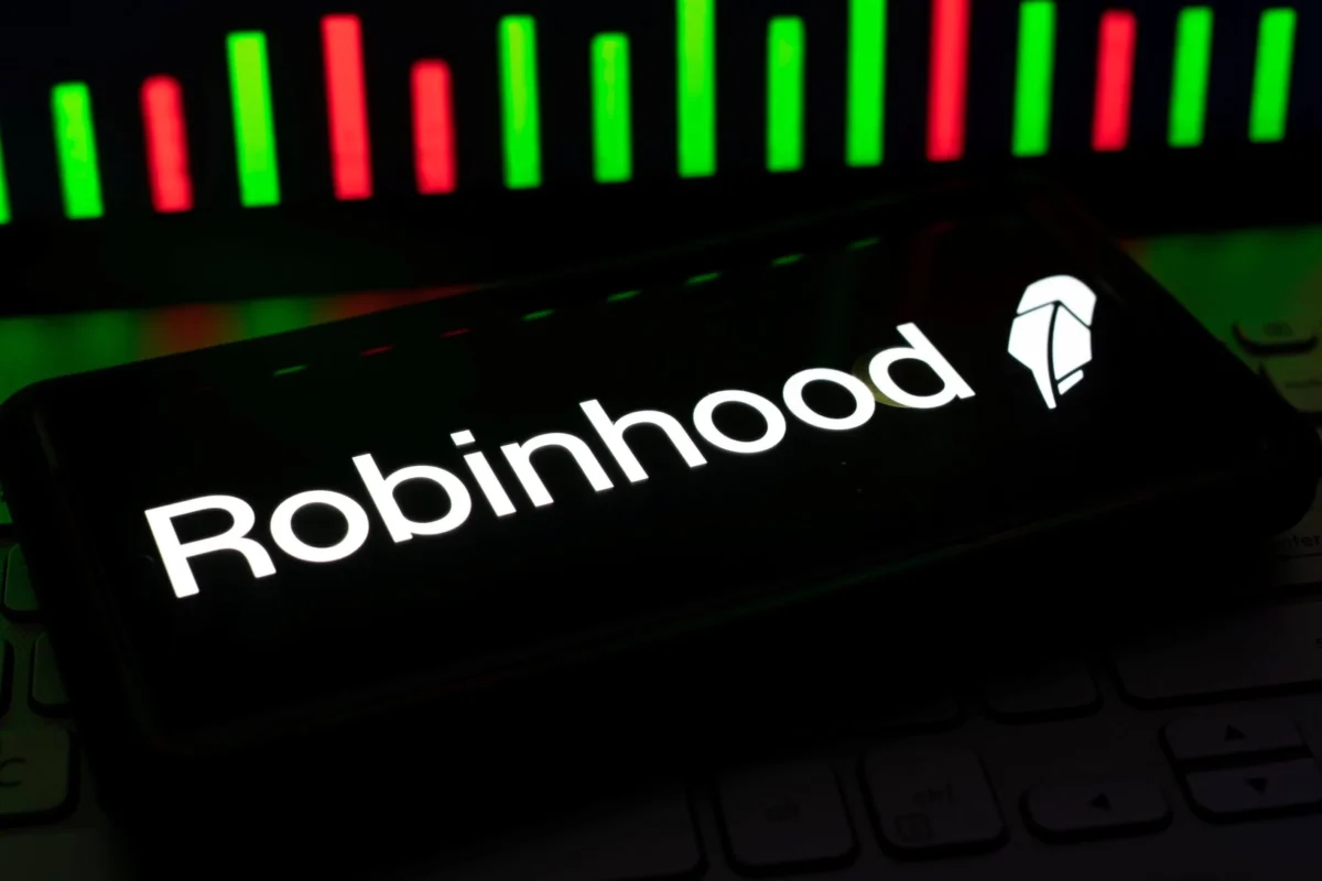 Robinhood CEO Demands U.S. Approval for Tokenized Stocks Amid Global Blockchain Boom