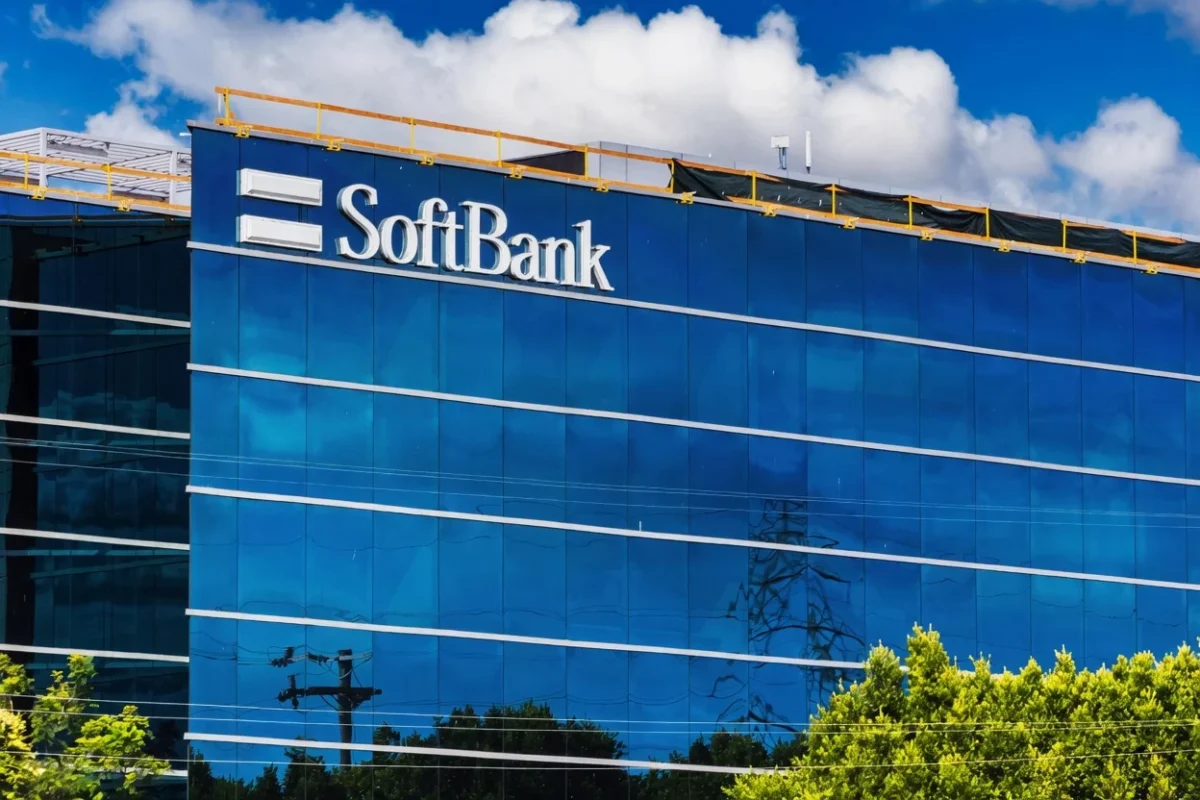 SoftBank (SFTBY) Eyes Massive Bond Offering to Refinance OpenAI Bridge Loan