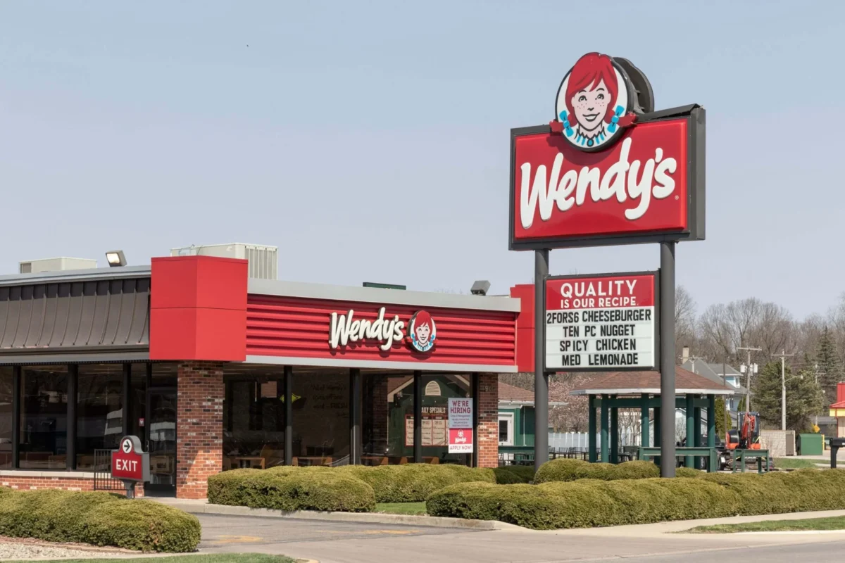 Wendy’s (WEN) Stock Plunges 14% as Trian Fund Abandons Buyout Pursuit