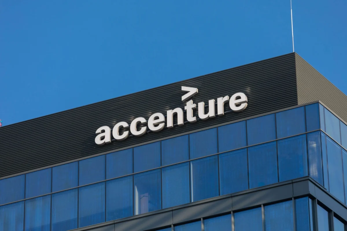Accenture (ACN) and Google Cloud Launch AI Business Unit: Should Investors Buy the Dip?