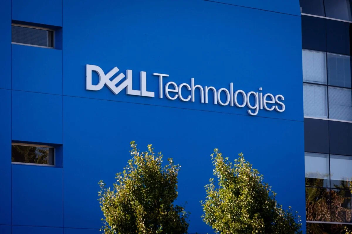 Dell (DELL) Stock Dips 2% Following $32M Executive Stock Sale Wave