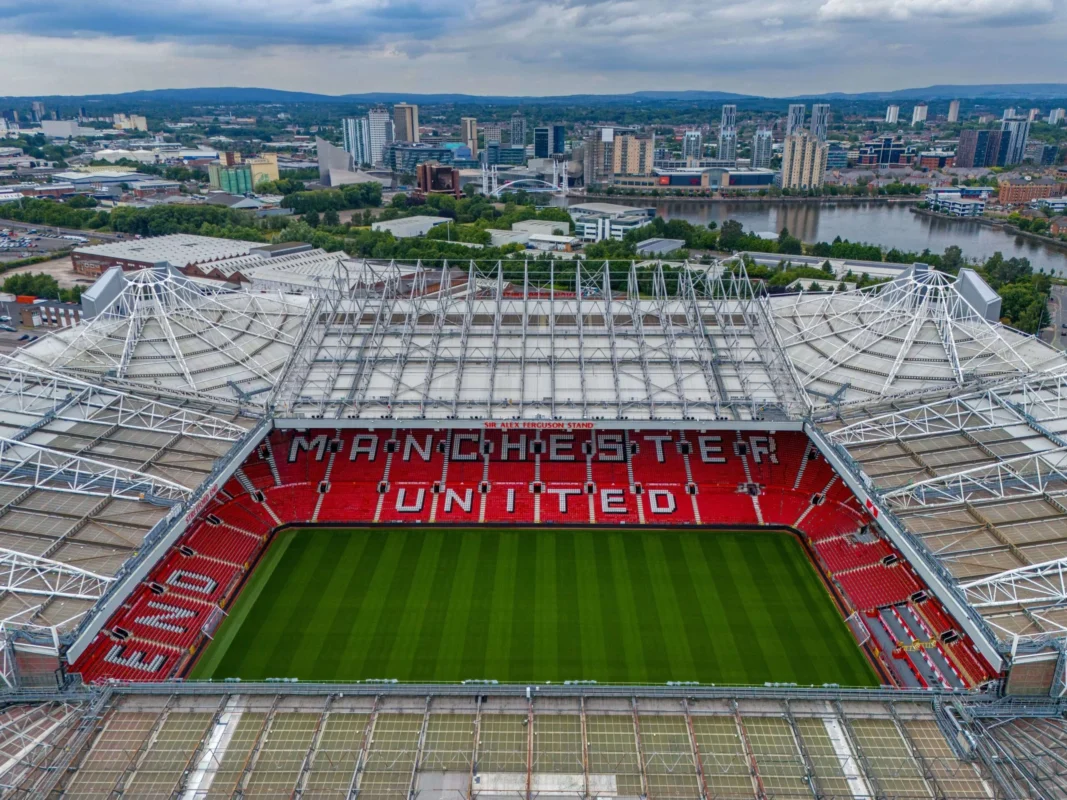 Manchester United (MANU) Stock Slides 4% Following Expanded Quarterly Deficit