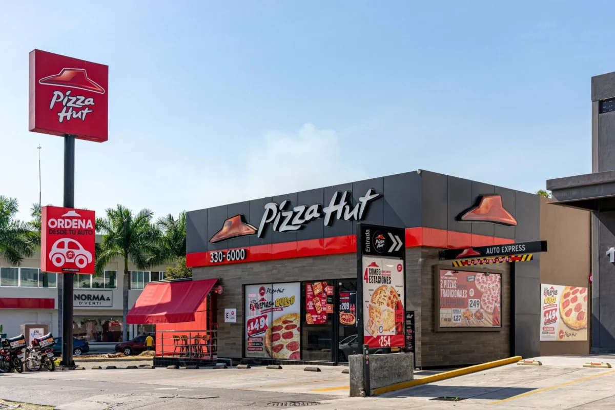 Yum! Brands (YUM) Stock Slides Following Pizza Hut Sale to LongRange Capital