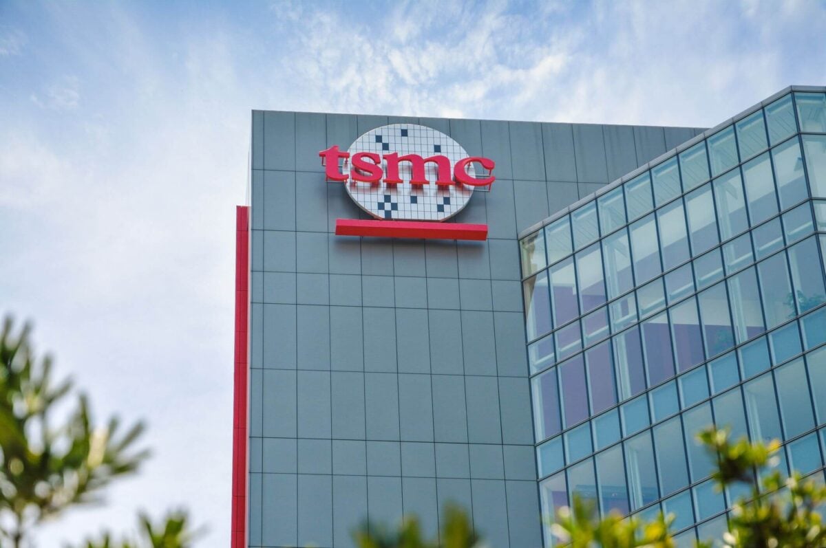Taiwan Semiconductor (TSM) Stock: Wells Fargo Highlights 2nm Production Impact on Equipment Sector