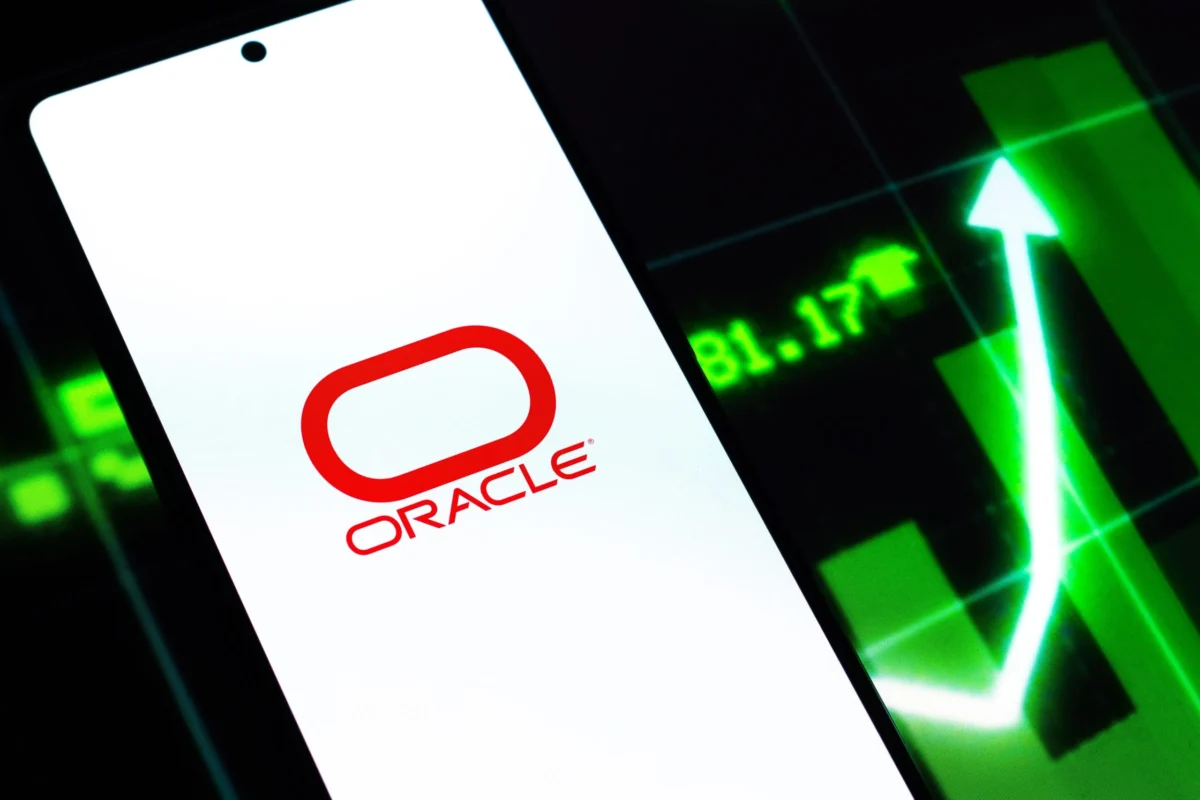 Oracle (ORCL) Stock Slides 3.6% Amid $18 Billion Debt Concerns and Data Center Delays