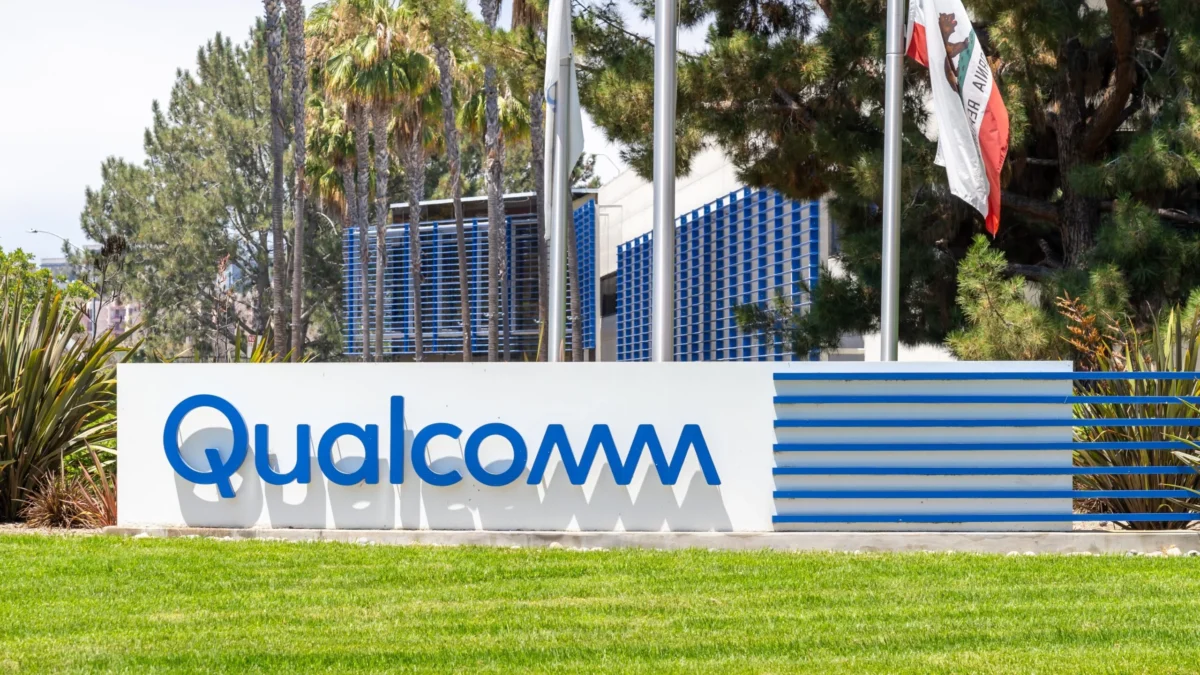 Qualcomm (QCOM) Stock Surges 9% on Massive $60B Amazon AI Partnership