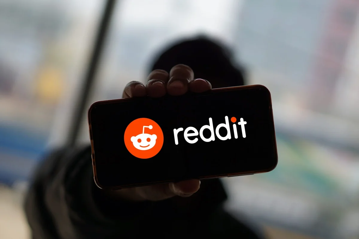 Reddit (RDDT) Stock Surges 9% as Analyst Dismisses Google Contract Concerns